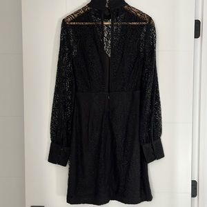 A beautiful black dress 👗